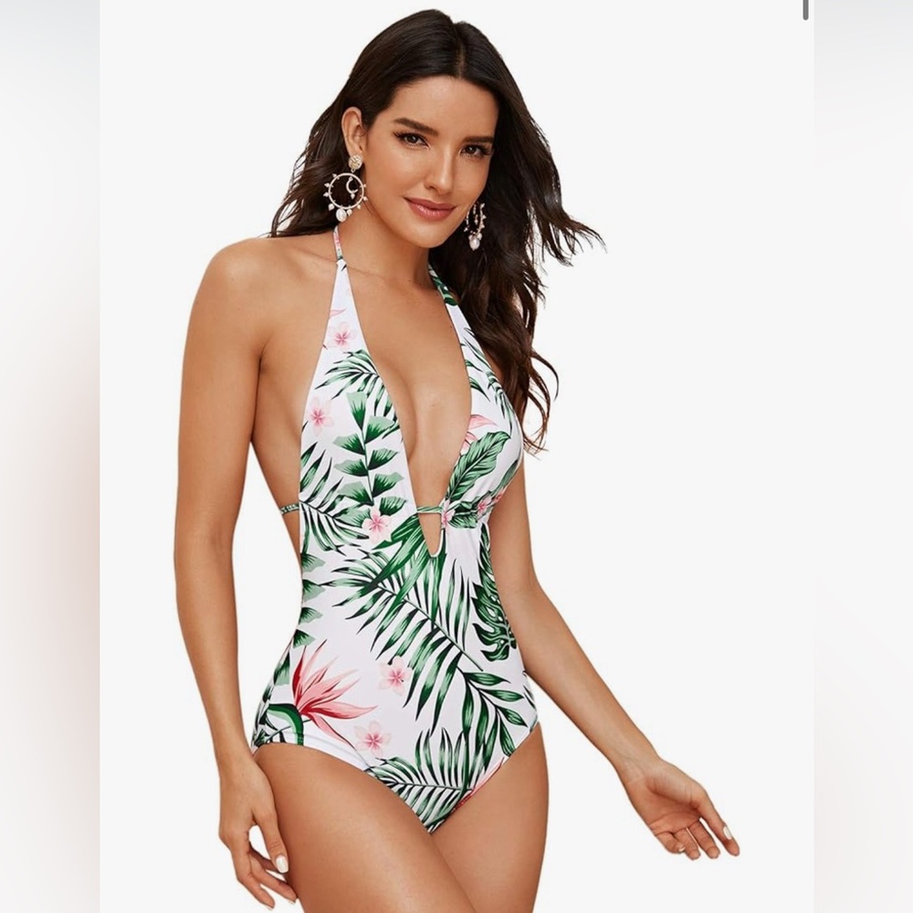 Women’s size large stylish halter swimsuit with tropical leaf & floral print.